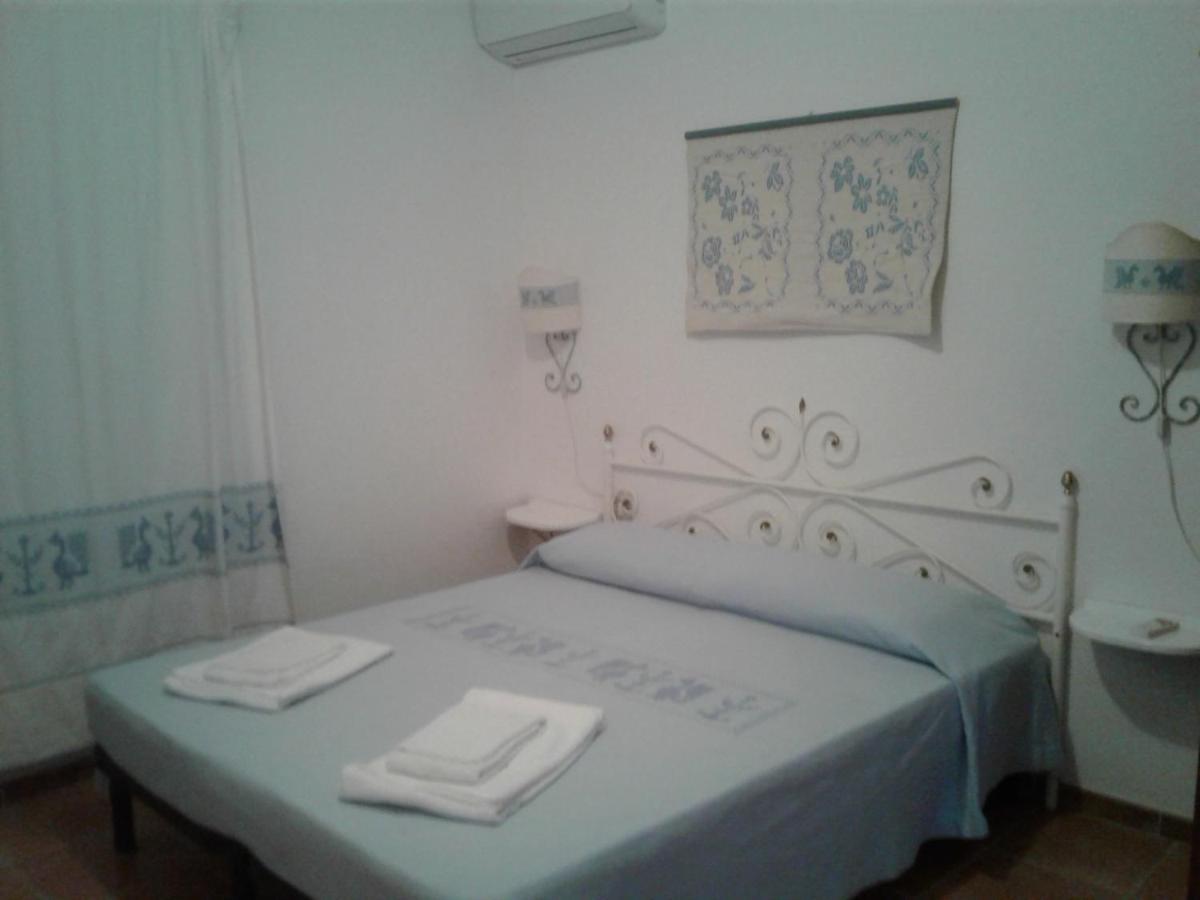Residence Spiaggia Bianca Golfo Aranci Ngoại thất bức ảnh
