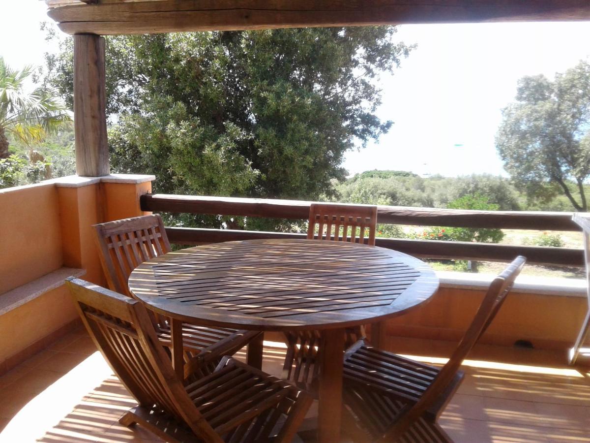 Residence Spiaggia Bianca Golfo Aranci Ngoại thất bức ảnh