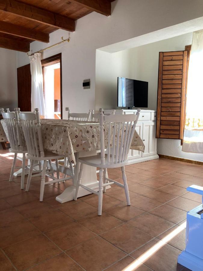 Residence Spiaggia Bianca Golfo Aranci Ngoại thất bức ảnh