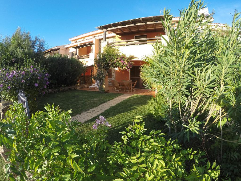 Residence Spiaggia Bianca Golfo Aranci Ngoại thất bức ảnh