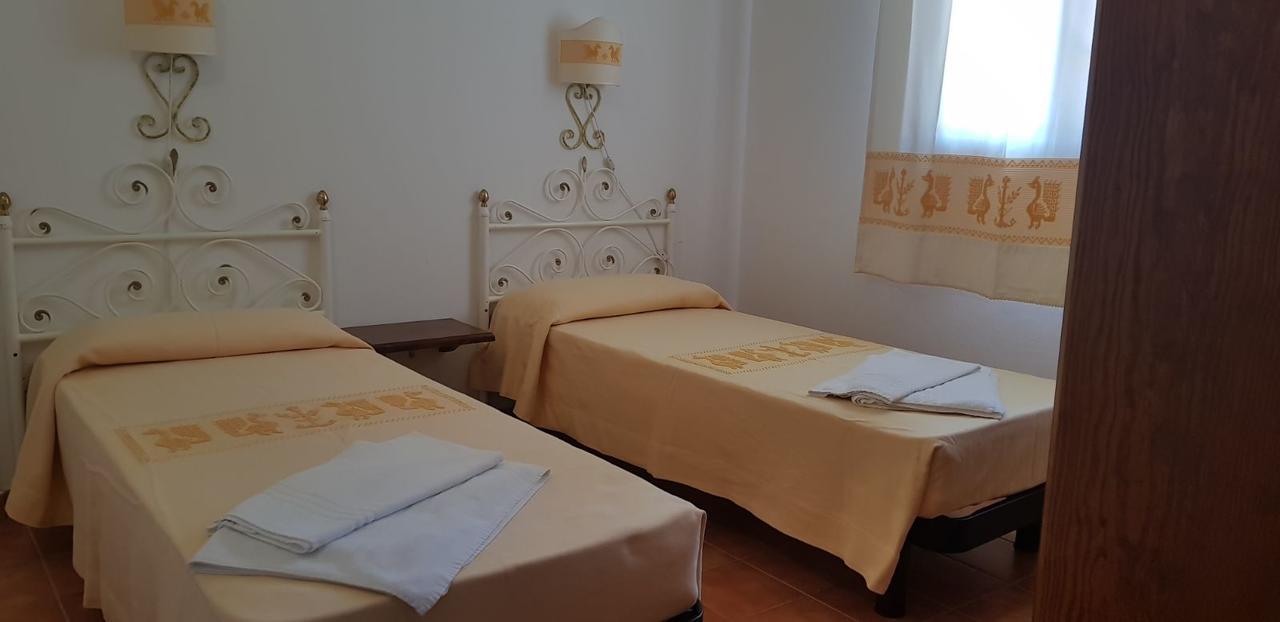 Residence Spiaggia Bianca Golfo Aranci Ngoại thất bức ảnh