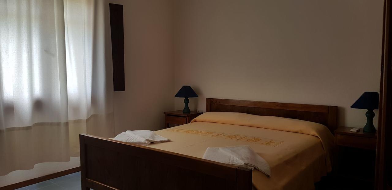 Residence Spiaggia Bianca Golfo Aranci Ngoại thất bức ảnh