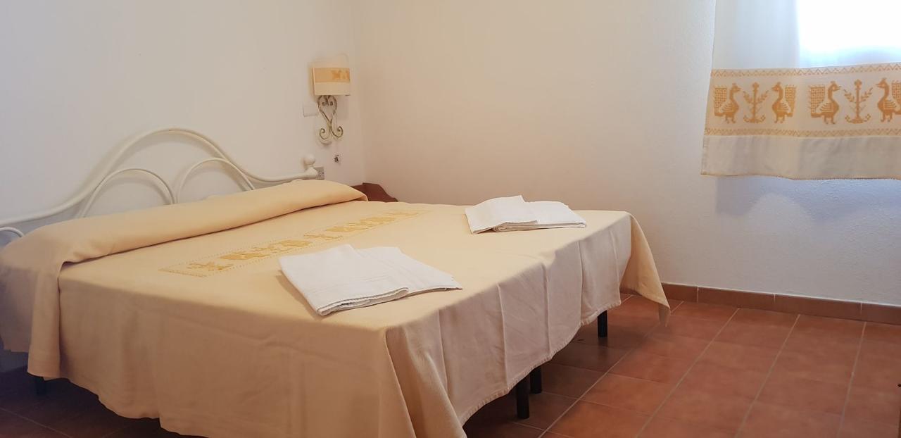 Residence Spiaggia Bianca Golfo Aranci Ngoại thất bức ảnh