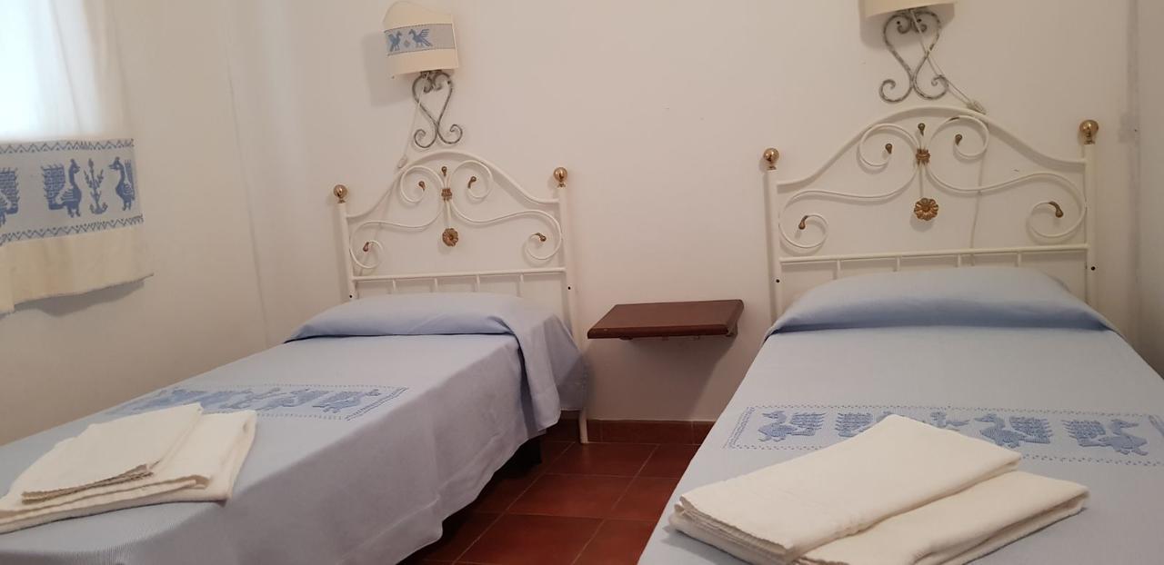 Residence Spiaggia Bianca Golfo Aranci Ngoại thất bức ảnh